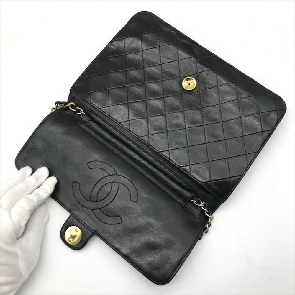 Authentic CHANEL black lambskin single flap classic 24k gold hardware bag - Picture 6 of 11